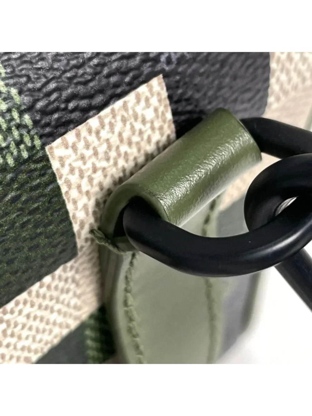 Louis Vuitton LV Trail Wearable Wallet Shoulder Bag Damoflage Damier Green Brown